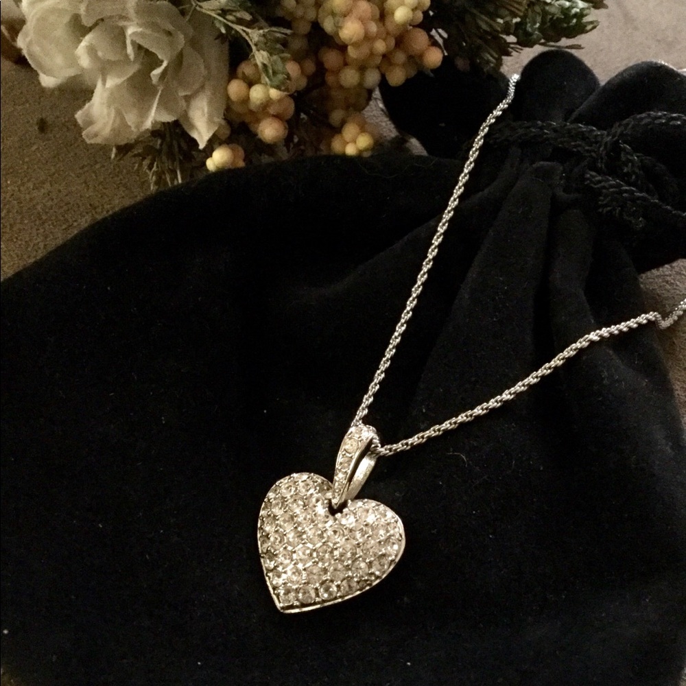 🌷 Swarovski Crystal Heart Pendant Necklace 🌷